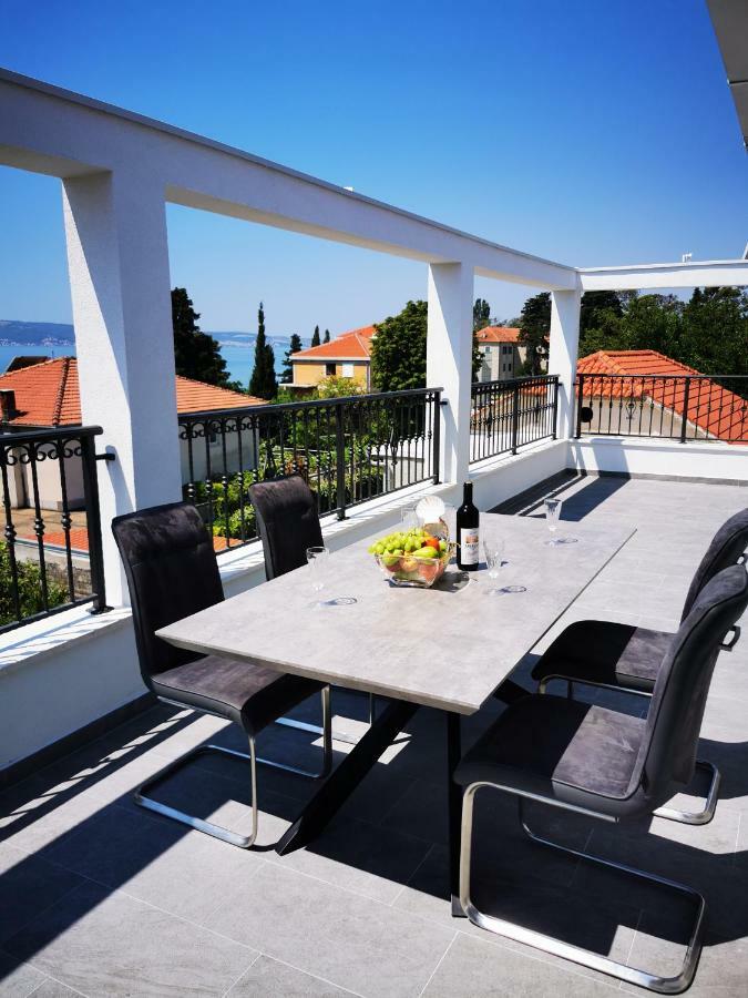 New Apartments 9 Minutes From Split Airport คาชเตลา ภายนอก รูปภาพ