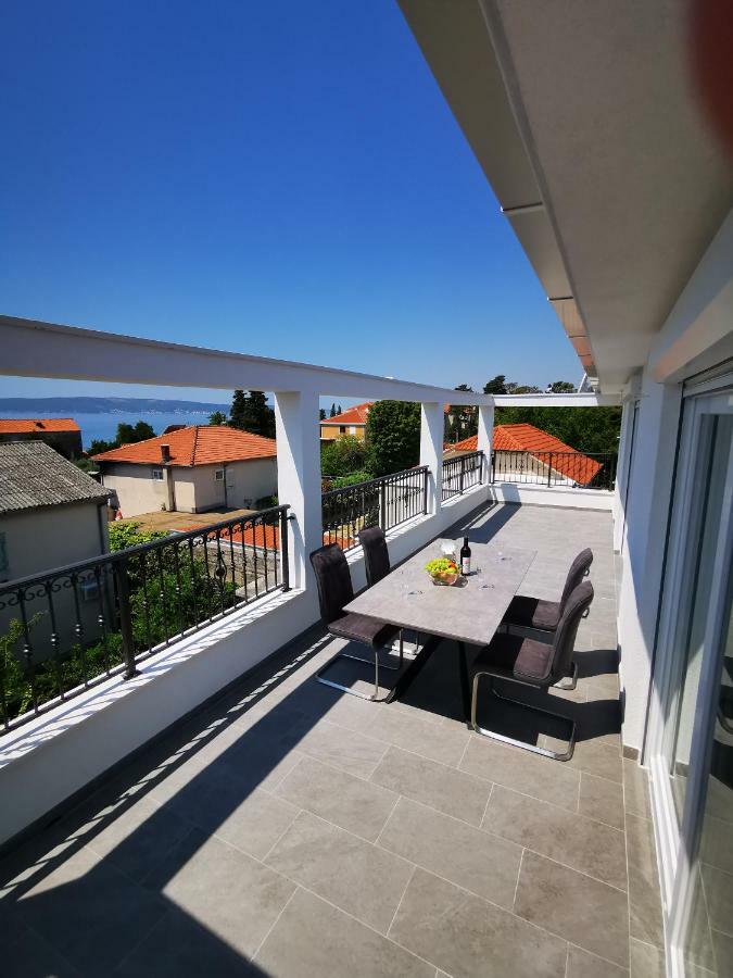 New Apartments 9 Minutes From Split Airport คาชเตลา ภายนอก รูปภาพ